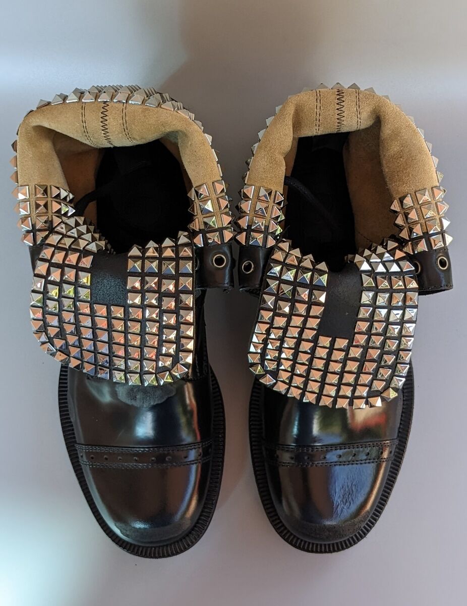 LOEWE Mens Studded Cap Toe Black Leather Boots Size 40 EU LOEWE Mens Studded Cap Toe Black Leather Boots Size 40 EU