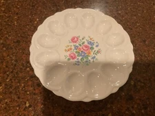 E & R AMERICAN ARTWARE DEVILED EGG PLATE - FLORAL PATTERN-VINTAGE one tiny chip