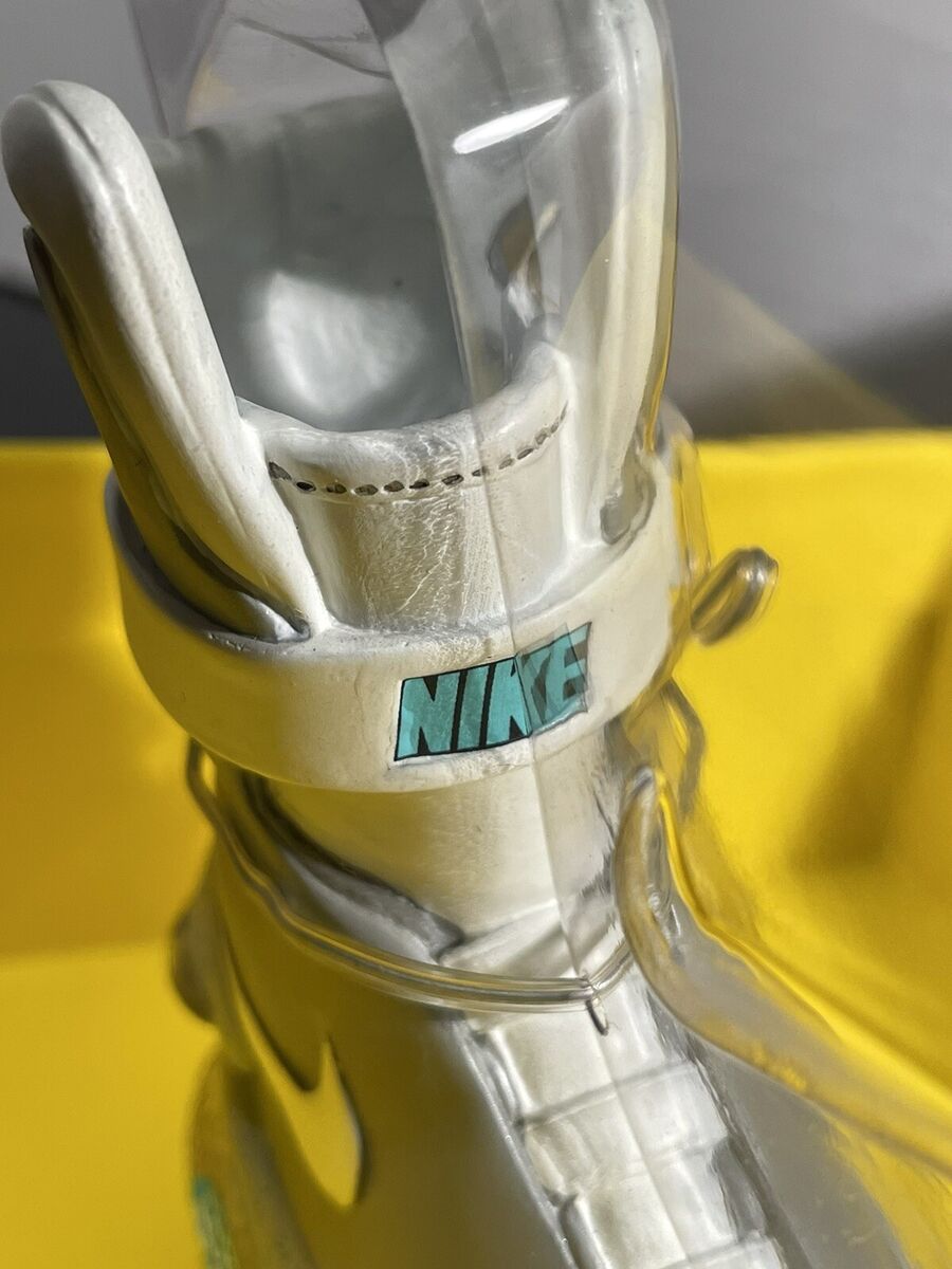 BACK TO THE FUTURE II NIKE MAG 4 BACK TO THE FUTURE II NIKE MAG 4