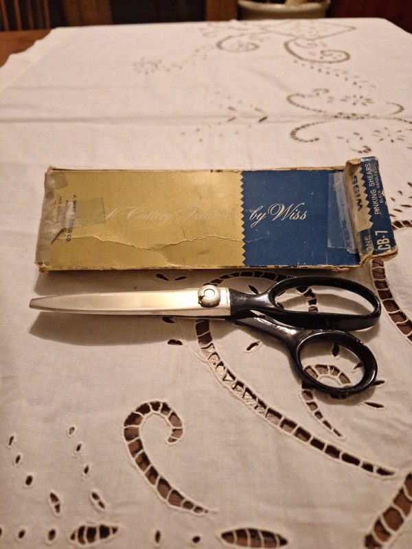 Vintage Wiss Pinking Shears With Original Box