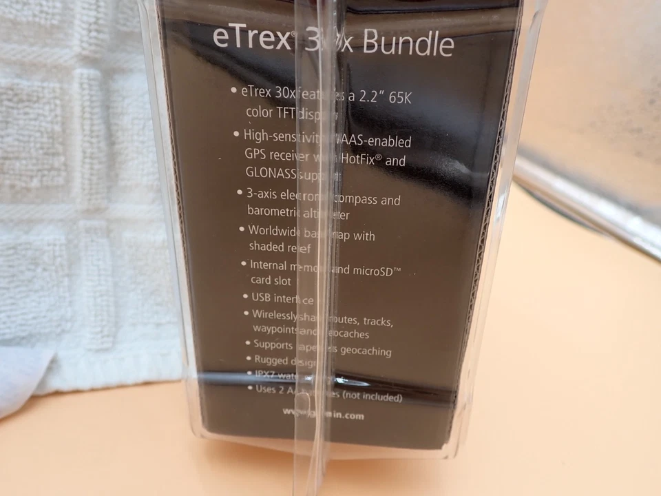 Sealed GARMIN eTrex 30x Handheld GPS Bundle w/topo card, cables, carry case + - Image 4 of 4