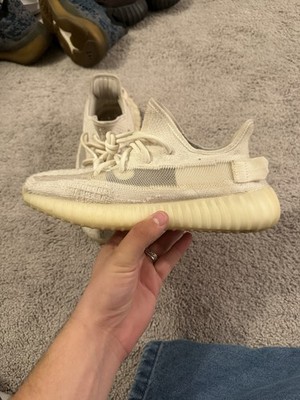 Yeezy 350 V2 Bone