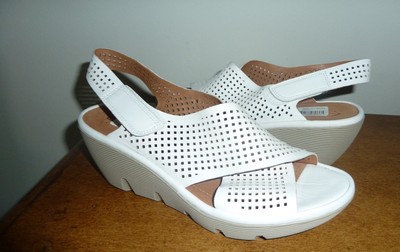 clarks clarene award wedges