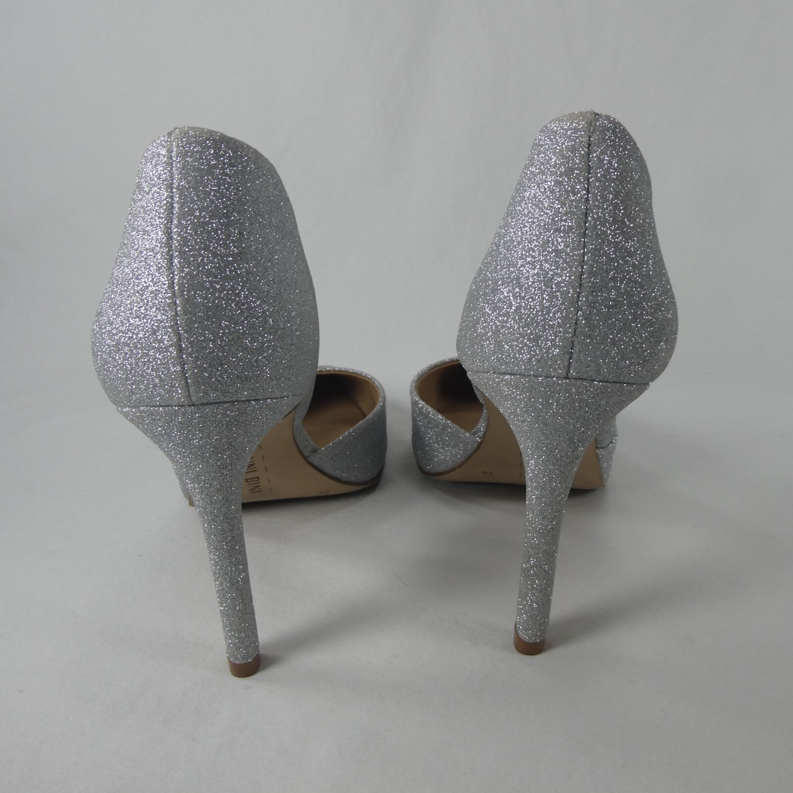 Gianni Bini Platinum Silver Glitter Stiletto Pumps Wedding Prom SZ 8 M