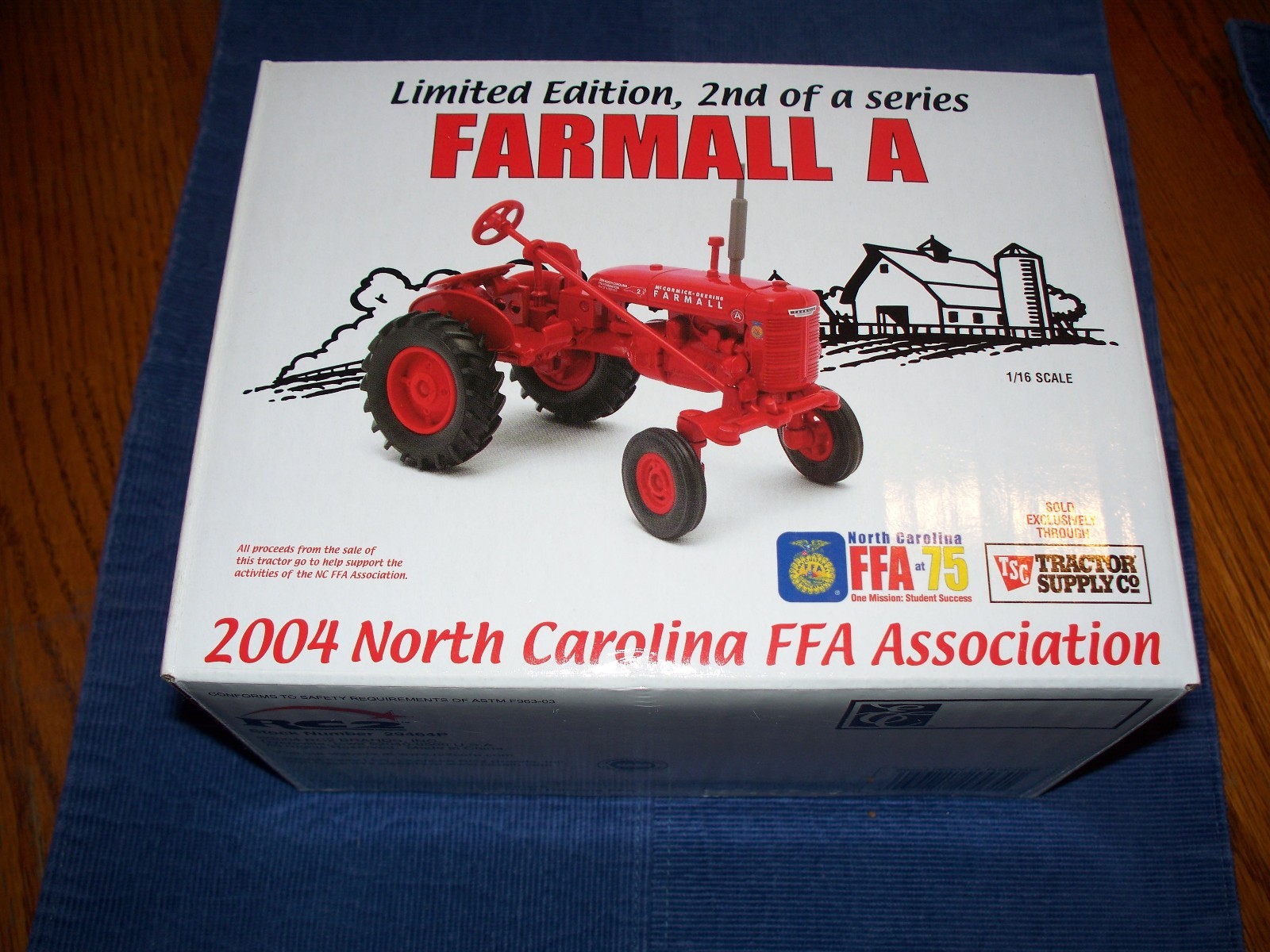 john deere model b toy tractor