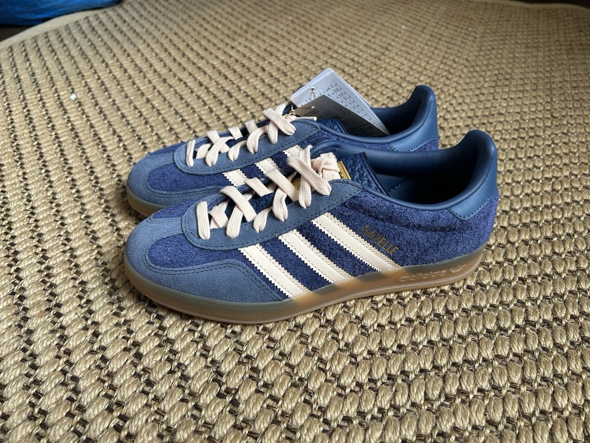 adidas gazelle silver green womens adidas Womens Gazelle Indoor Shoes  ShopCGX