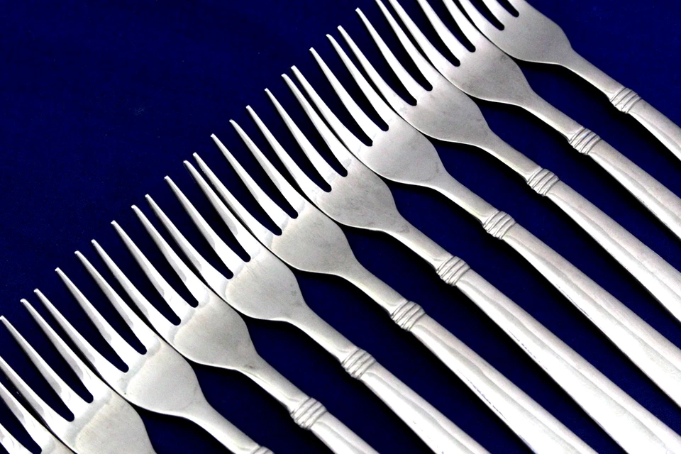 11-Wallace Stainless NAPOLI Glossy 18/10 COCKTAIL FORKS 5 7/8" - Image 3 of 4