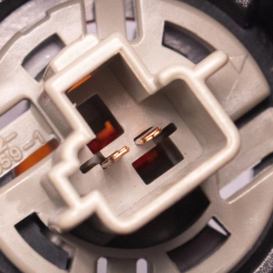 Conjunto de luz trasera exterior izquierda para Toyota Sequoia 2008-2017 Foto 2 de 4