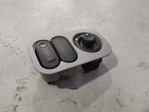 RENAULT KANGOO X76 08/04-09/10 - Mirror switch