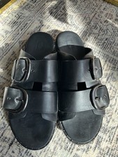 Fitflops Black Leather Slip On Buckle Sandals , 7 .. Adjustable
