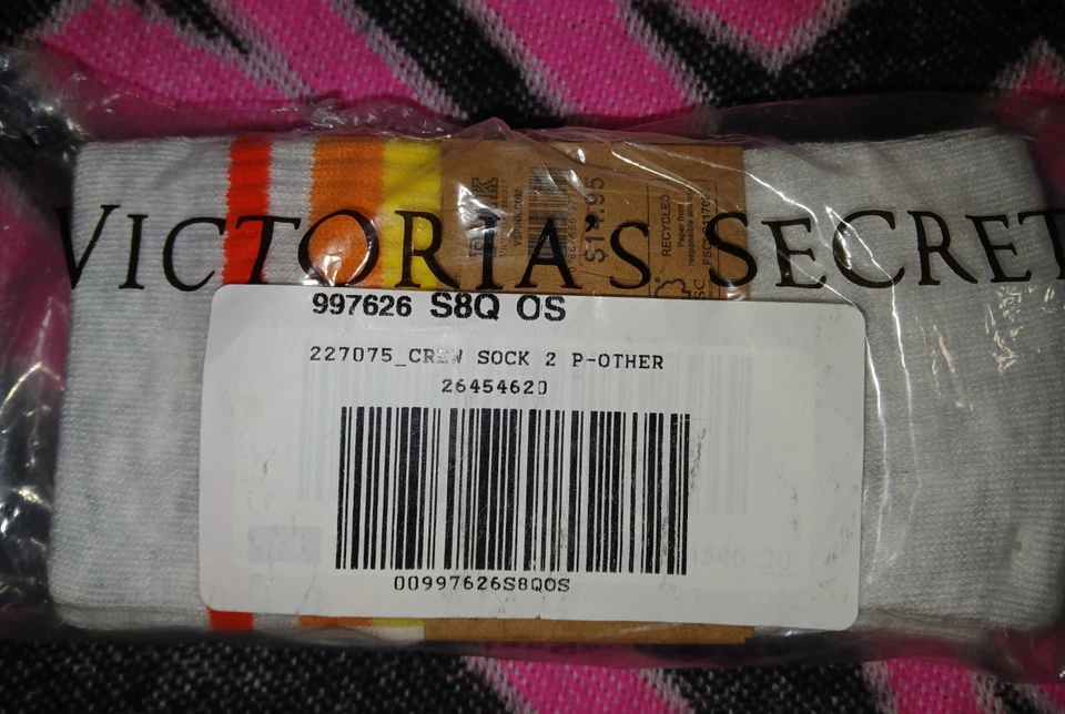 NUEVO EN PAQUETE VS CALCETINES CREW ROSA OS RAINBOW LOVE Sobre Blanco Foto 2 de 4