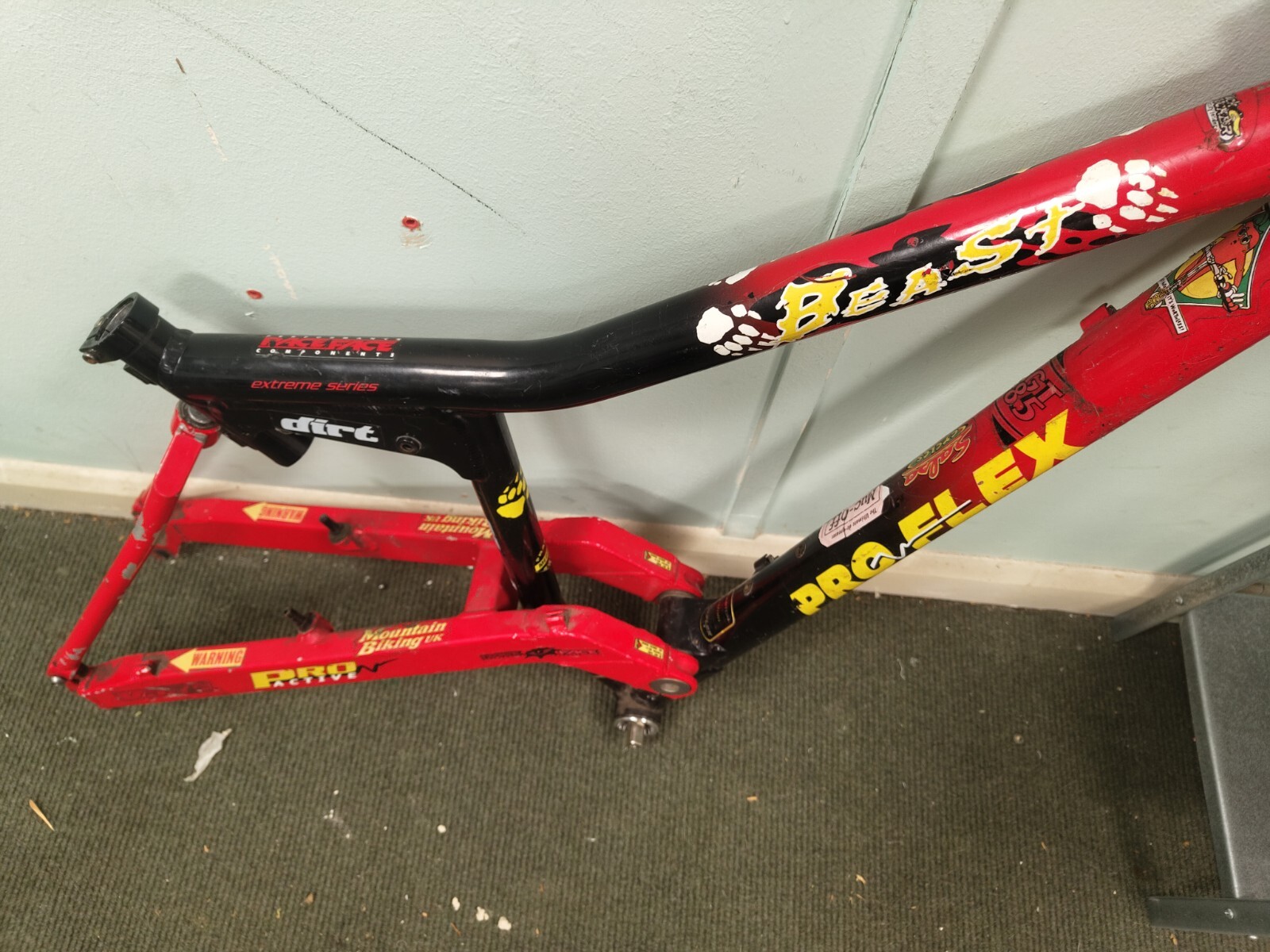 pro-flex-beast-retro-mtb-dh-bike-frame-size-m-easton-tubing-ebay