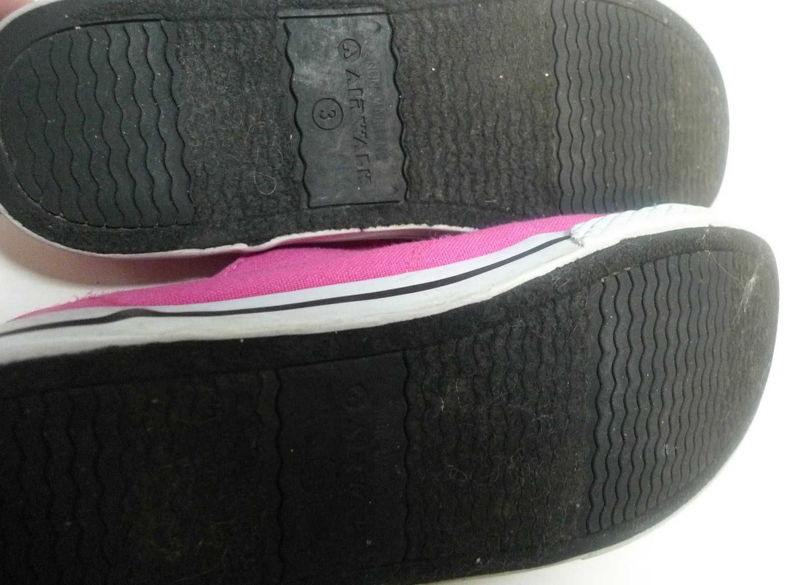 AirWalk Girl's Hot Pink Size 3 Canvas Sneaker Tennis Shoes Laces