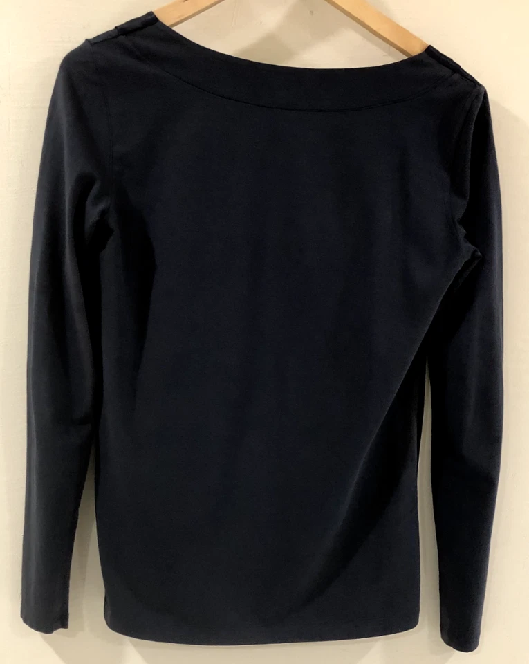 Blusa de satén Max Mara Weekend talla pequeña azul marino oscuro manga larga cuello redondo Foto 2 de 4