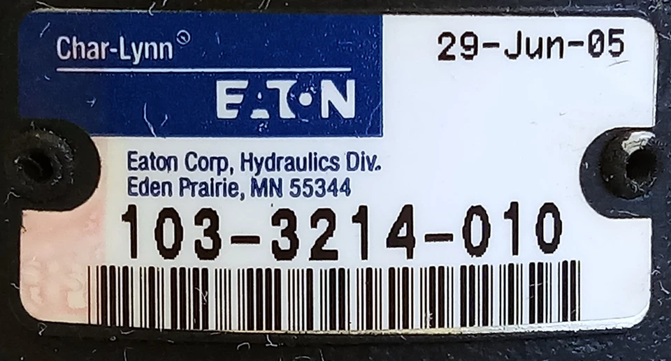 Motor hidráulico Eaton 103-3214-010 Char-Lynn con llave de eje Foto 3 de 4
