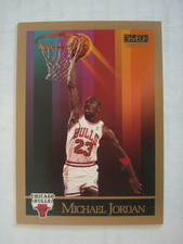 Michael Jordan 1990-91 SKYBOX BASKETBALL CHICAGO BULLS ICONIC DUNK CARD #41