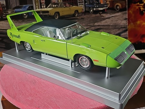 VINTAGE ERTL AMERICAN MUSCLE 70 PLYMOUTH SUPERBIRD VERDE TETTO NERO BELLA AUTO 🚗 - Foto 14 di 24