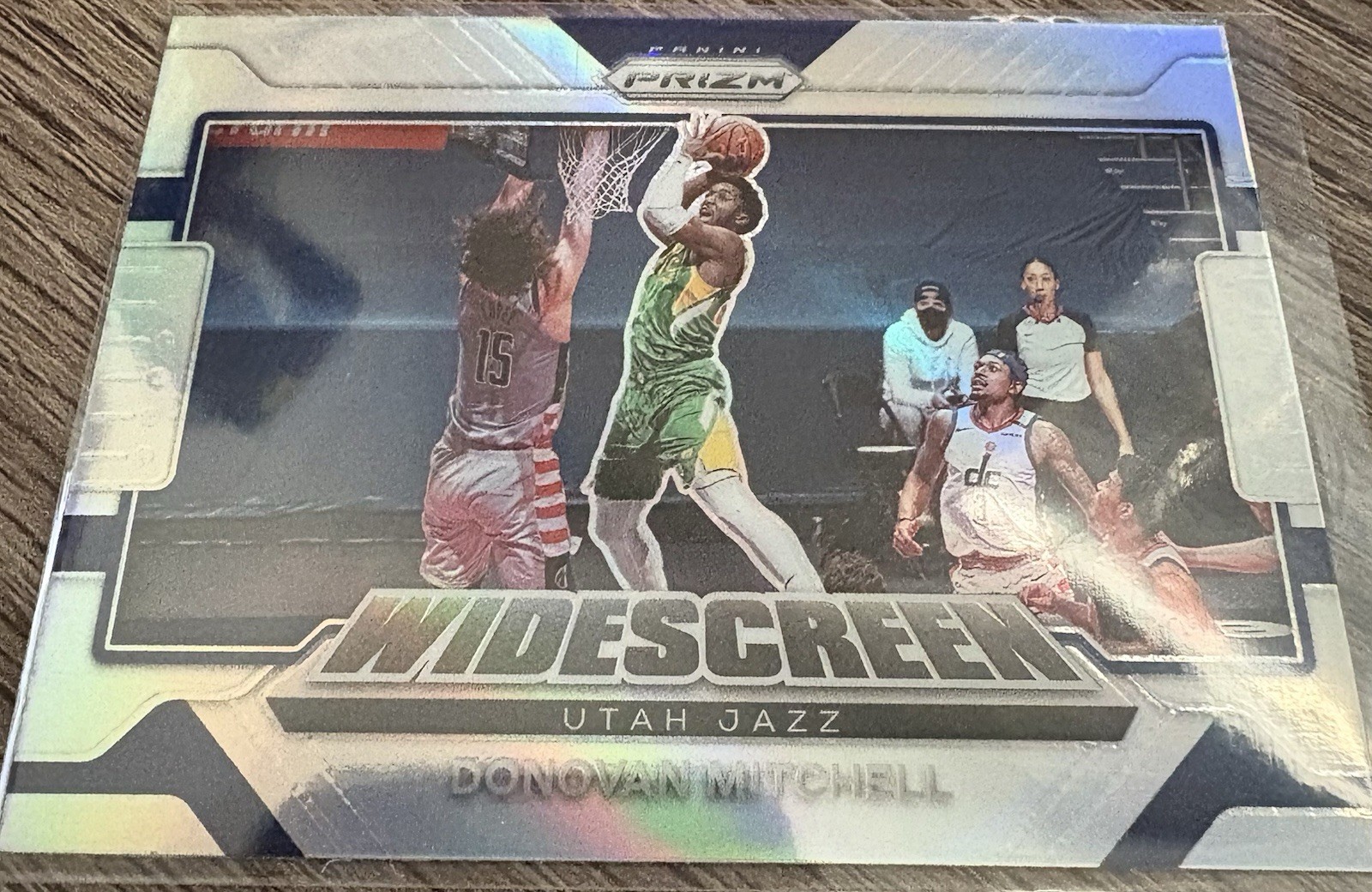 2021-22 Panini Prizm - Widescreen Donovan Mitchell #7 Silver Prizm