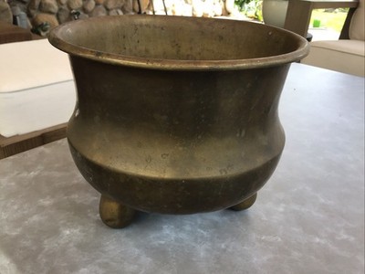 Vintage Brass Chewing Tobacco Spittoon Pedestal Planter  7  X 8  Unique Patina