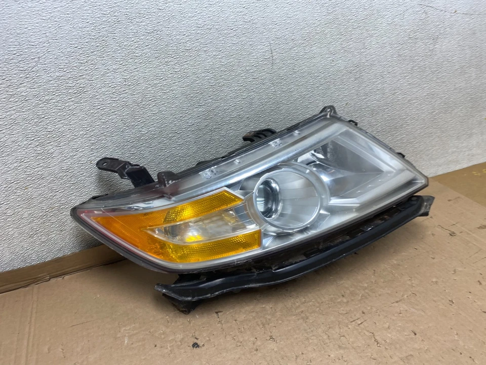 Faro halógeno pasajero delantero derecho Honda Odyssey 2011 a 2013 U8750 DW Foto 3 de 4