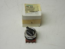 SIEMENS 3SB03-2MKB NEW 30MM BLACK OPERATOR SELECTOR SWITCH 3SB032MKB