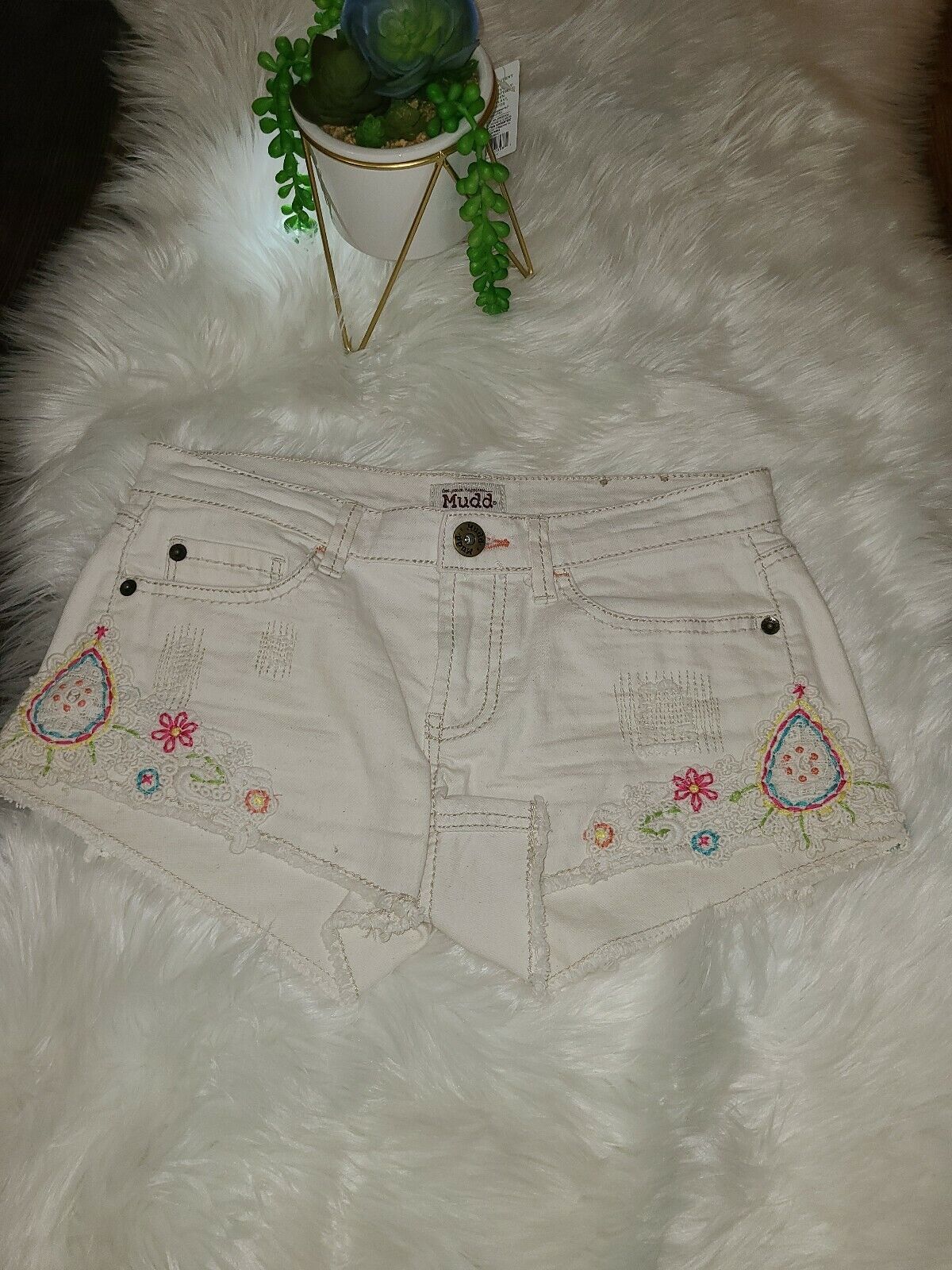 Mudd Jean Shorts Juniors Size 5 Cream Color With … - image 2