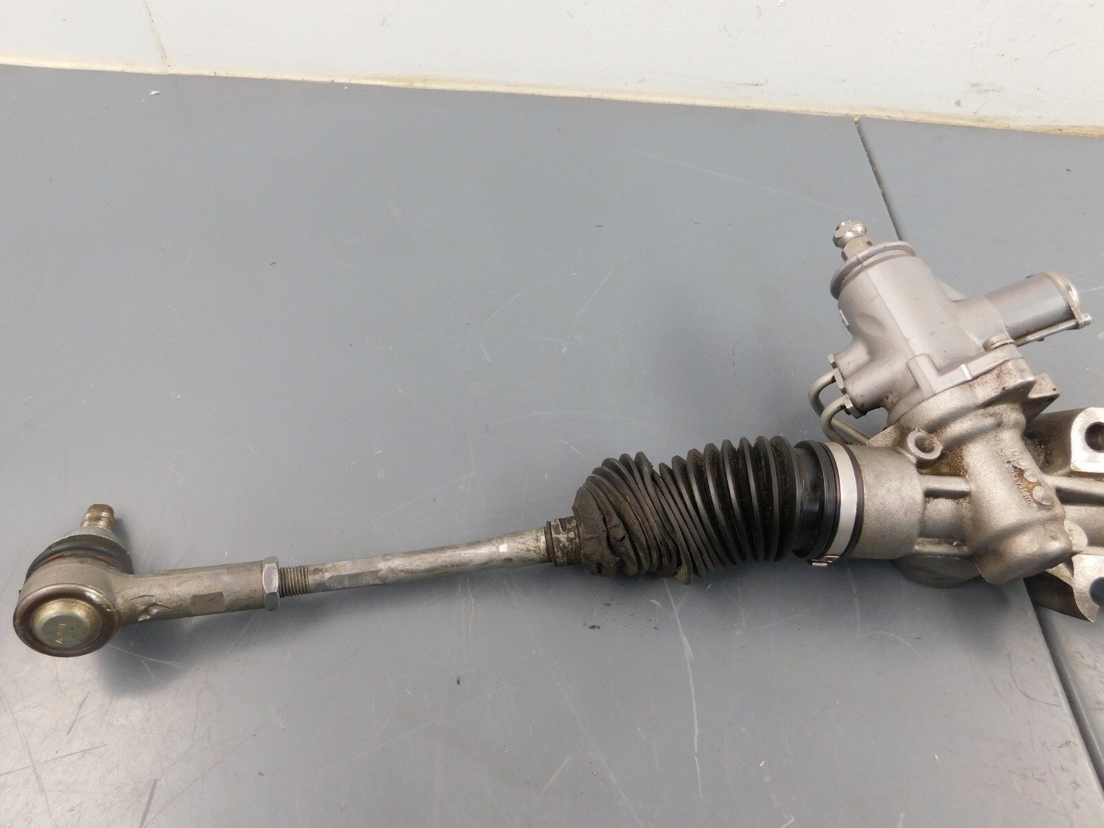 2015 14 - 18 Aston Martin V12 Vantage S Rack & Pinion / End Links #1954 C4
