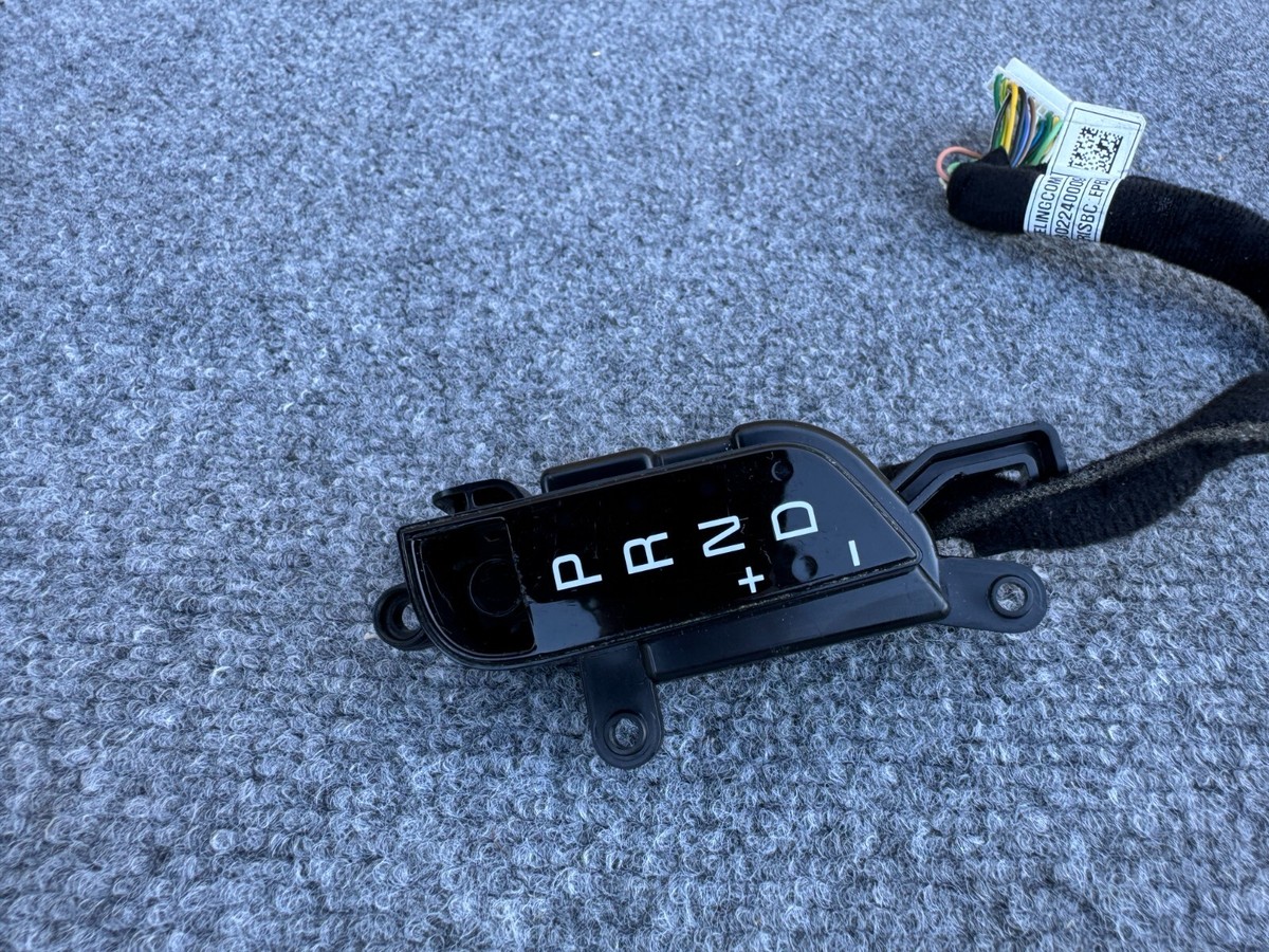 80784→38500 KIA STINGER 2018-2023 OEM SHIFTER SELECTOR LIGHT INDICATOR LOCK