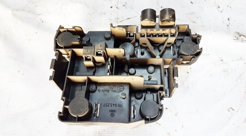 191945257 Lampenträger Rücklicht Rückleuchte innen Heckklappe  DE886202-48