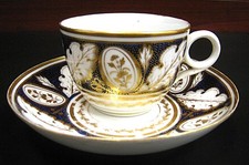 Antyczny angielski nowy spodek do kubka Hall