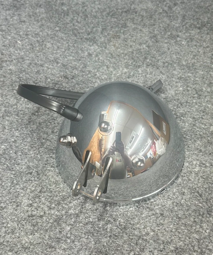 Carcaça de farol cromada Softail Harley-Davidson 2000-2015 fabricante de equipamento original 69696-05 - Imagem 2 de 4