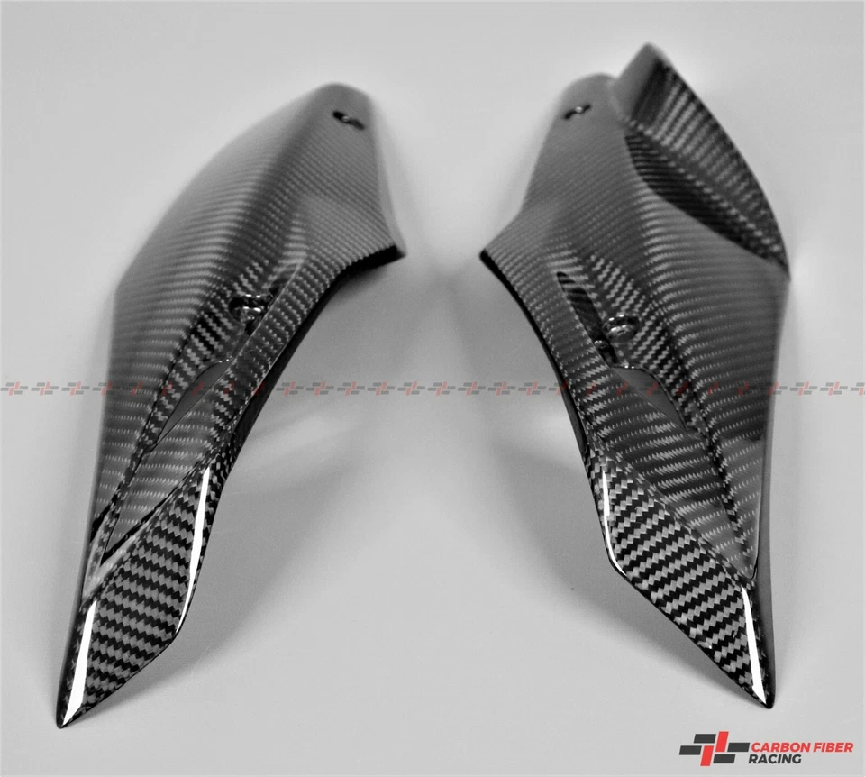 Carenados de vientre BMW R1200R 2015-2018, R1200RS - 100 % fibra de carbono Foto 3 de 3