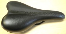 SCHWINN BLACK BICYCLE SADDLE/SEAT PARTS 18-2
