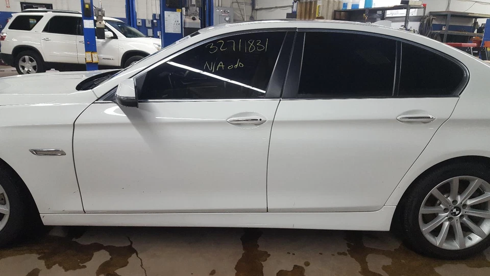 11 12 13 14 15 16 Suspensión trasera derecha BMW 535i sin travesaño ver opciones Foto 4 de 4