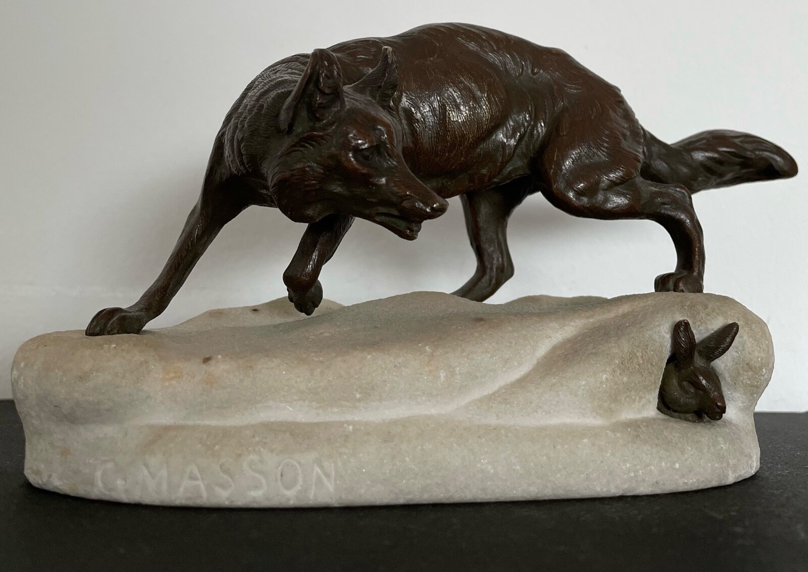 Un Renard Débusquant Un Lièvre , bronze animalier signé Clovis Masson