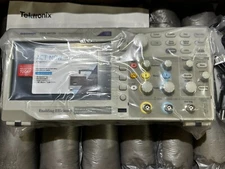 New in Box Tektronix TBS1072B Digital Color Oscilloscope 70 MHz 2 Ch 1 GS/s