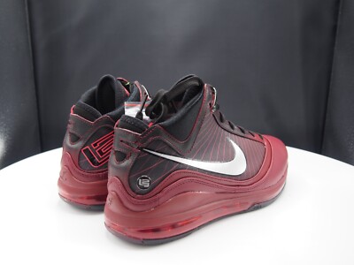 Nike Lebron VII 7 Retro QS 