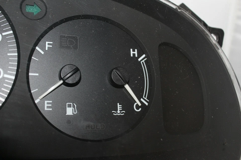 Cuadro de instrumentos velocímetro panel de instrumentos 1999 2000 Mazda Millenia 99.922 millas Foto 4 de 4