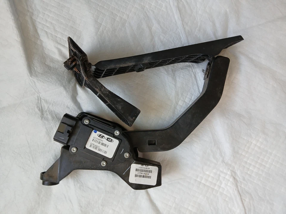 ⭐Genuino⭐ Conjunto de módulo de pedal de aceleración 3P 1 juego para Kia Optima 2011-2013 Foto 3 de 4