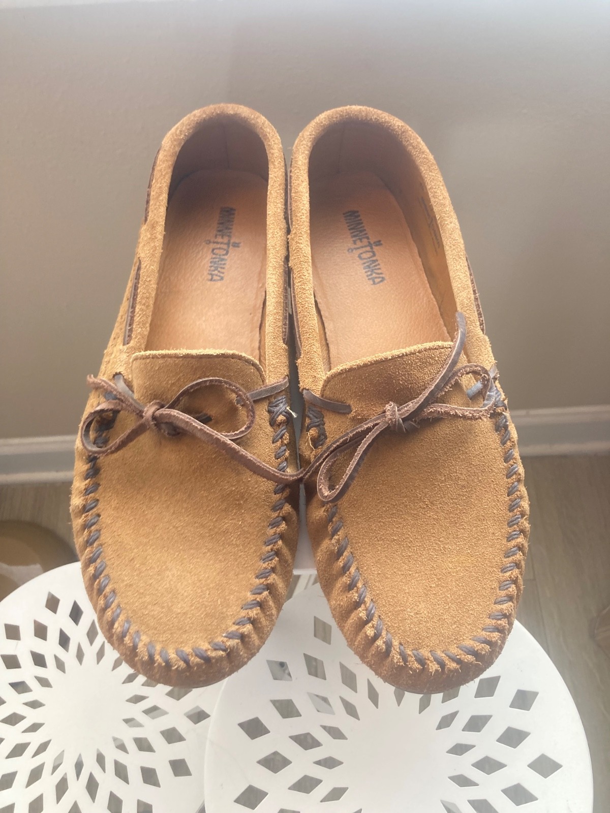 Minnetonka Mens Moccasins size 11 mens