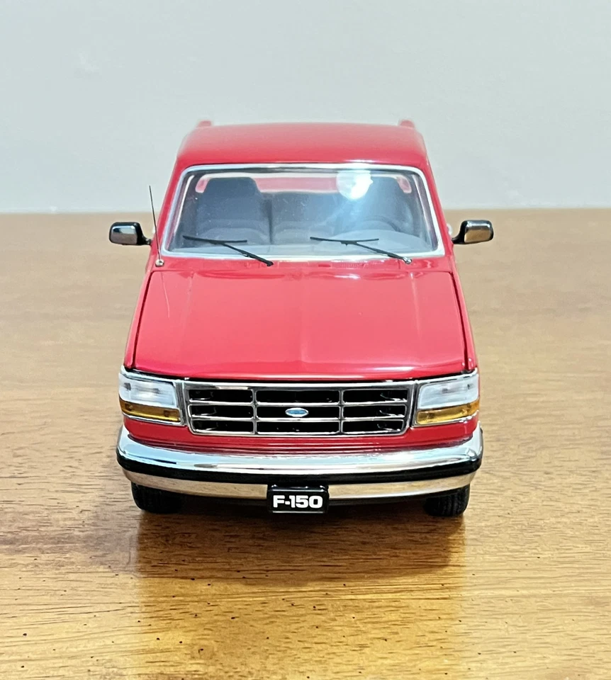 Franklin Mint 1996 Ford F150 Pickup Truck RED Model Car Diecast Replica - Image 4 of 4