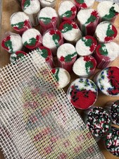 26 BUNDLES ASSTORTED XMAS COLORS LATCH HOOK RUG YARN 2 1/2"  Wreath
