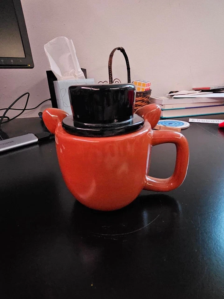 Caneca de cerâmica esculpida Five Nights At Freddy's Freddy Fazbear - Imagem 4 de 4