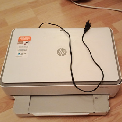 HP All-in-One Multifunktionsdrucker mit Flachbettscanner, weiß