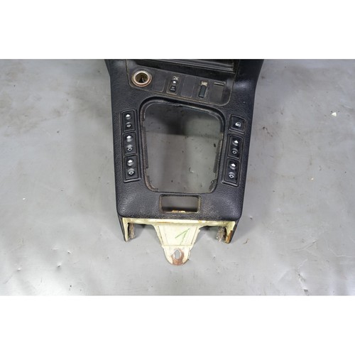 Damaged 96-99 BMW E36 3-Series Sedan Convertible Front Center Console Black OE - Picture 9 of 9