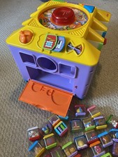 Vtg Fisher Price Incrediblock w/25 Peek-a-blocks 5 sides of fun Music Lights