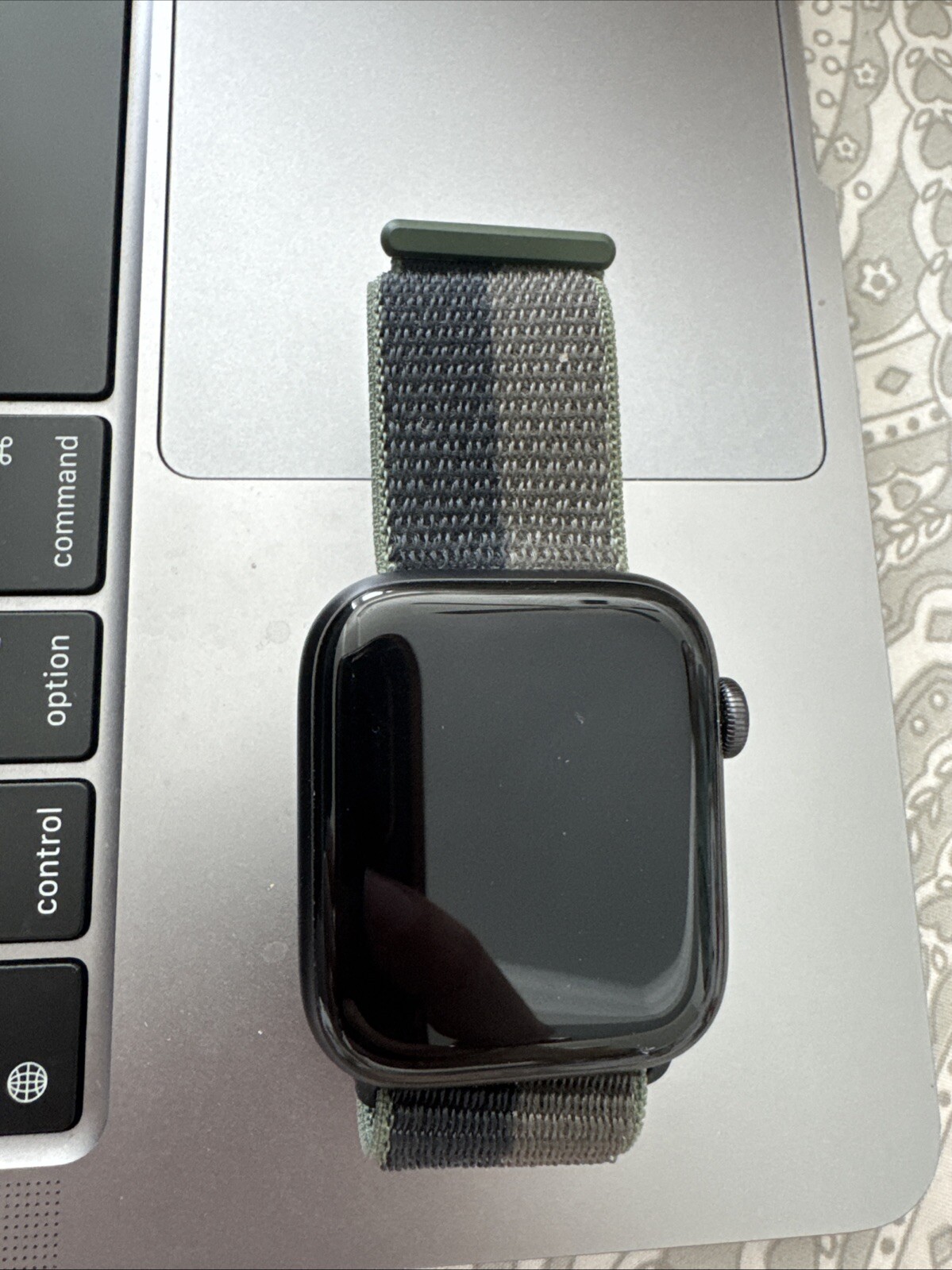 Apple Watch SE 2nd Gen 44mm GPS Smartwatch-image