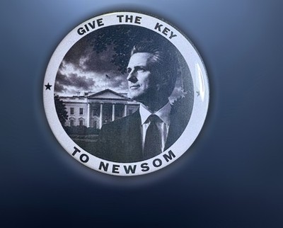 Gavin Newsom 2028 ''GIVE THE KEY TO NEWSOM'' Campaign Button   Kennedy-Inspired