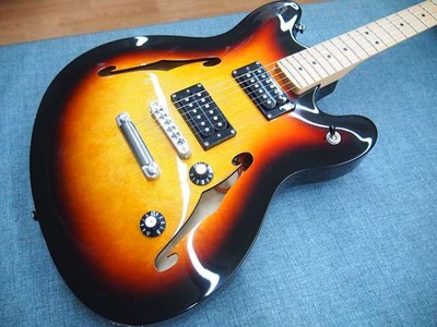 SQUIER AFFINITY STARCASTER Hollow Body Electric Guitar