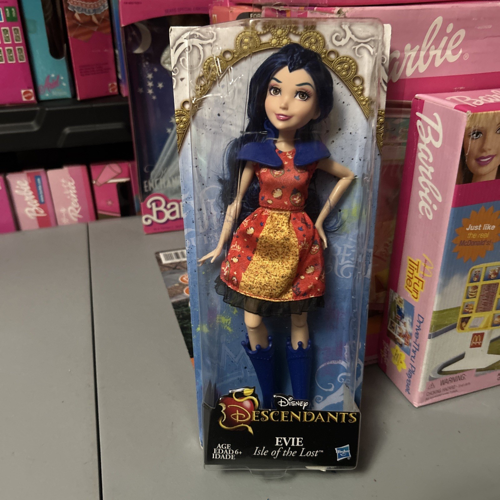 NIB 2016 Hasbro Disney Descendants Evie Isle Of The Lost